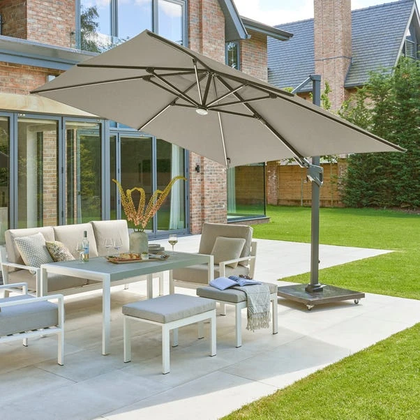 3m Royce Ambassador Tilt Parasol 7 3m Royce Ambassador Tilt Parasol - Image 7