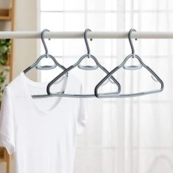 Pack Of 3 Soft Grip Grey Clothes Hangers