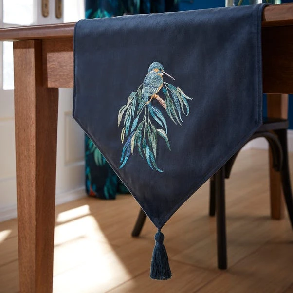 Kingfisher V-Shaped Table Runner 4 Kingfisher V-Shaped Table Runner - Image 4