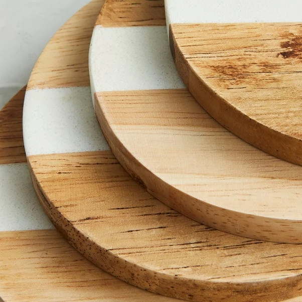 Pack Of 4 Wood And Resin Coasters 2 Pack Of 4 Wood And Resin Coasters - Image 2