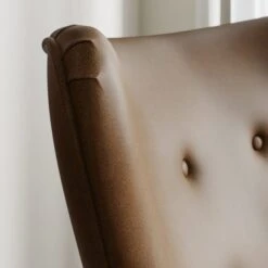 Sven Faux Leather Modern Wing Chair -ELEND SHOP 30914726 alt03