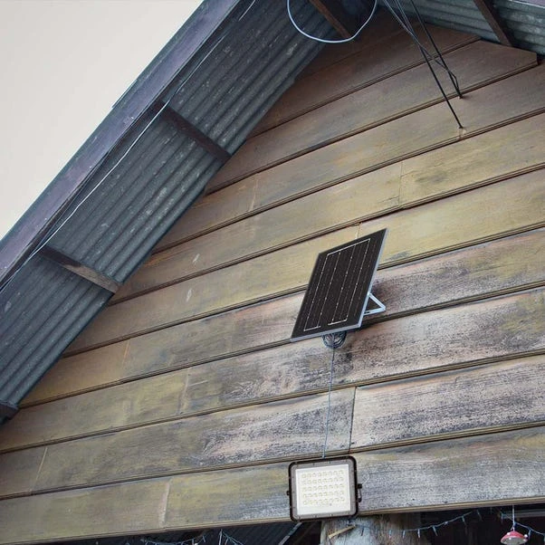 V-TAC 80W LED Solar Floodlight Outdoor Wall Light 9 V-TAC 80W LED Solar Floodlight Outdoor Wall Light - Image 9