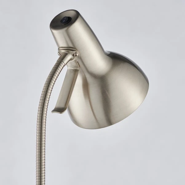 Vogue Aldo Industrial Adjustable Floor Lamp 9 Vogue Aldo Industrial Adjustable Floor Lamp - Image 9